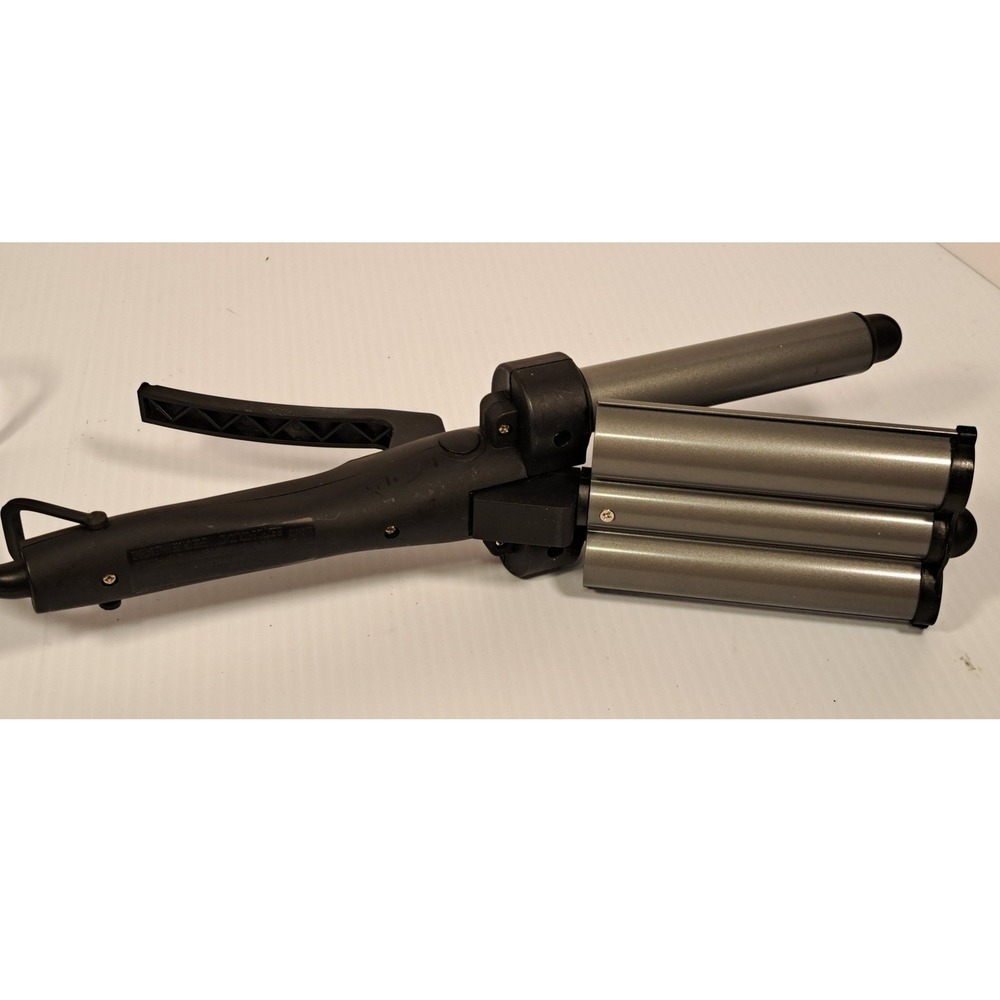 Revlon RV084 Three Barrel Jumbo Ceramic Hair Waver Black Silver Deep Waves